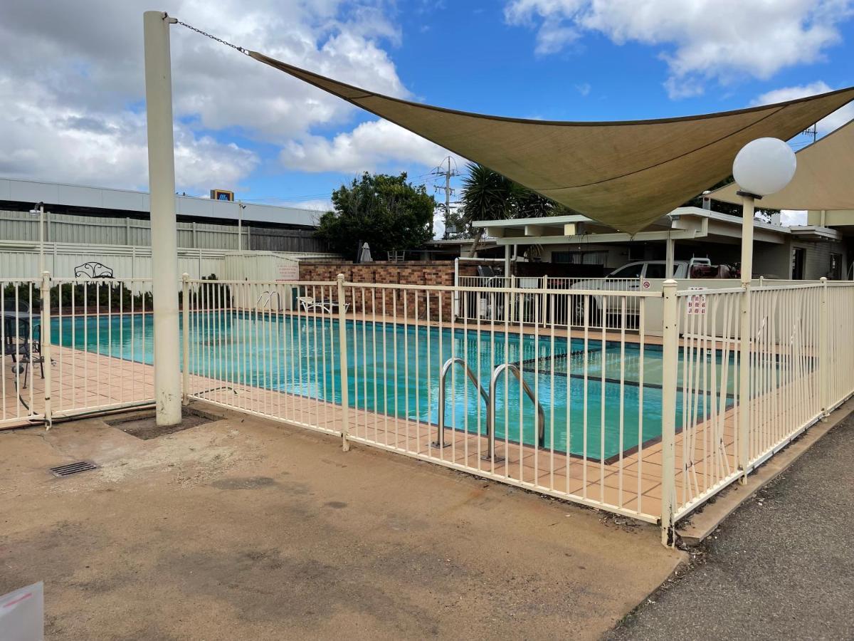 גריפית' Citrus Motel מראה חיצוני תמונה